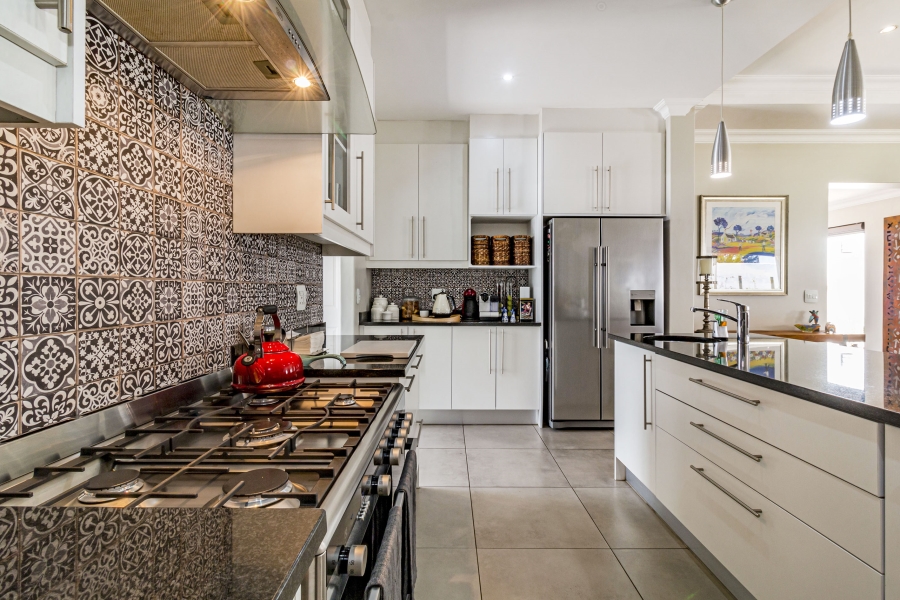 To Let 4 Bedroom Property for Rent in Croydon Olive Estate Western Cape